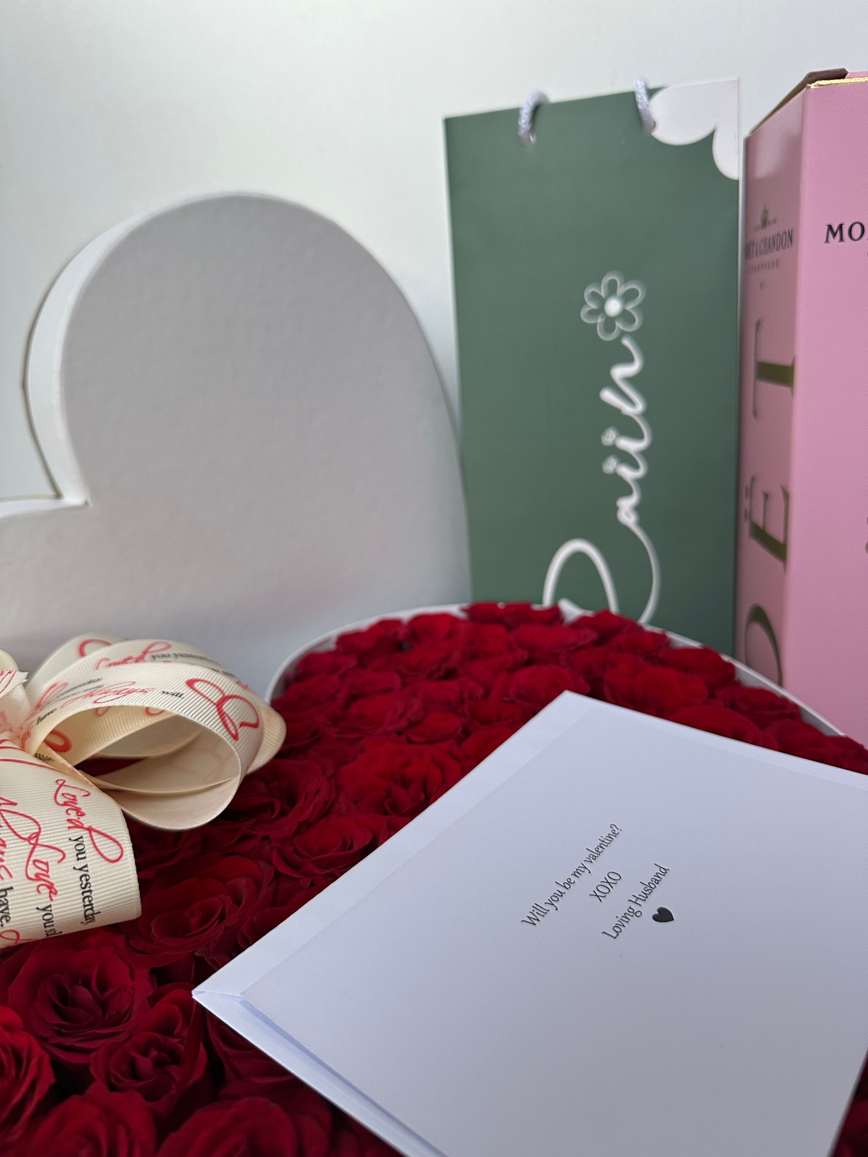 Grand Heart Red Roses with Moët Rosé 2